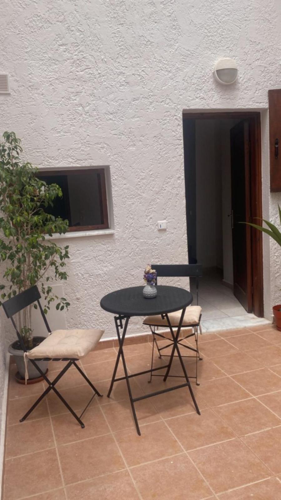Isola 2 * Rhodes City